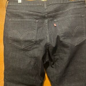 Levi's Black Straight-Leg Jeans with Classic Design